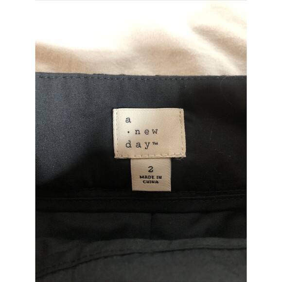 A New Day Women's Size 2 High Rise Eyelet Detail Shorts Black NWT So CUTE!! - Picture 9 of 10